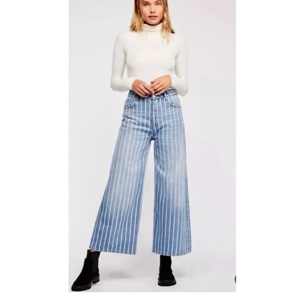 We The Free by FP Earn Your Stripes Wideleg Jeans Size 26 Blue High Rise - Picture 2 of 7